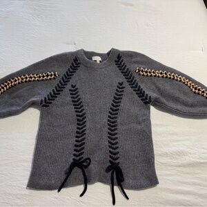 Gray Sweater with Black and Tan Accents